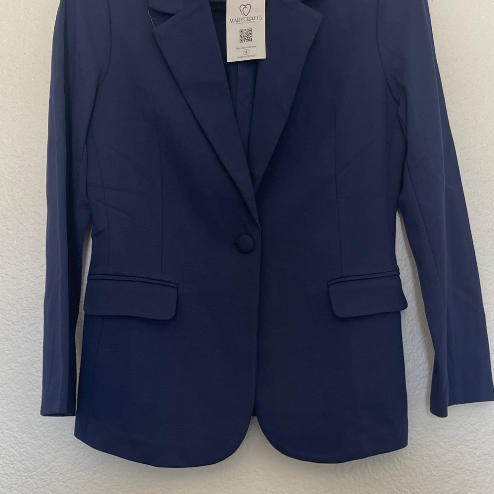 Classic Navy Women's Blazer - Picture 3 of 12
